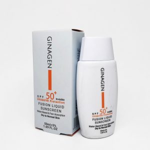 کرم ضدآفتاب بی رنگ ژیناژن (GINAGEN) مدل فیوژن لیکوئید SPF 50 مناسب پوست خشک تا معمولی (نرمال) حجم ۵۰ میلی‌لیتر